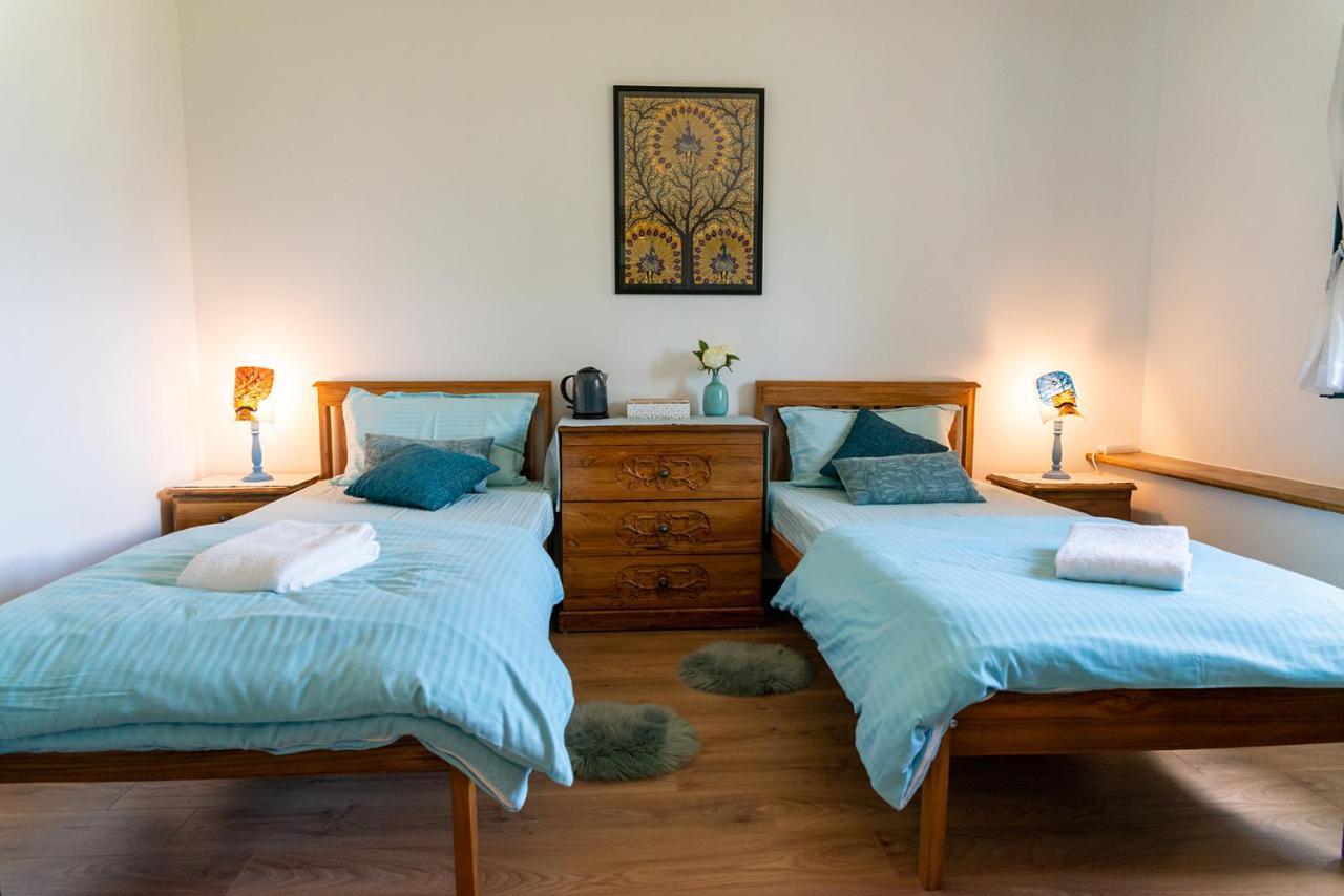 Sanskriti Hotell Scionzier Exteriör bild