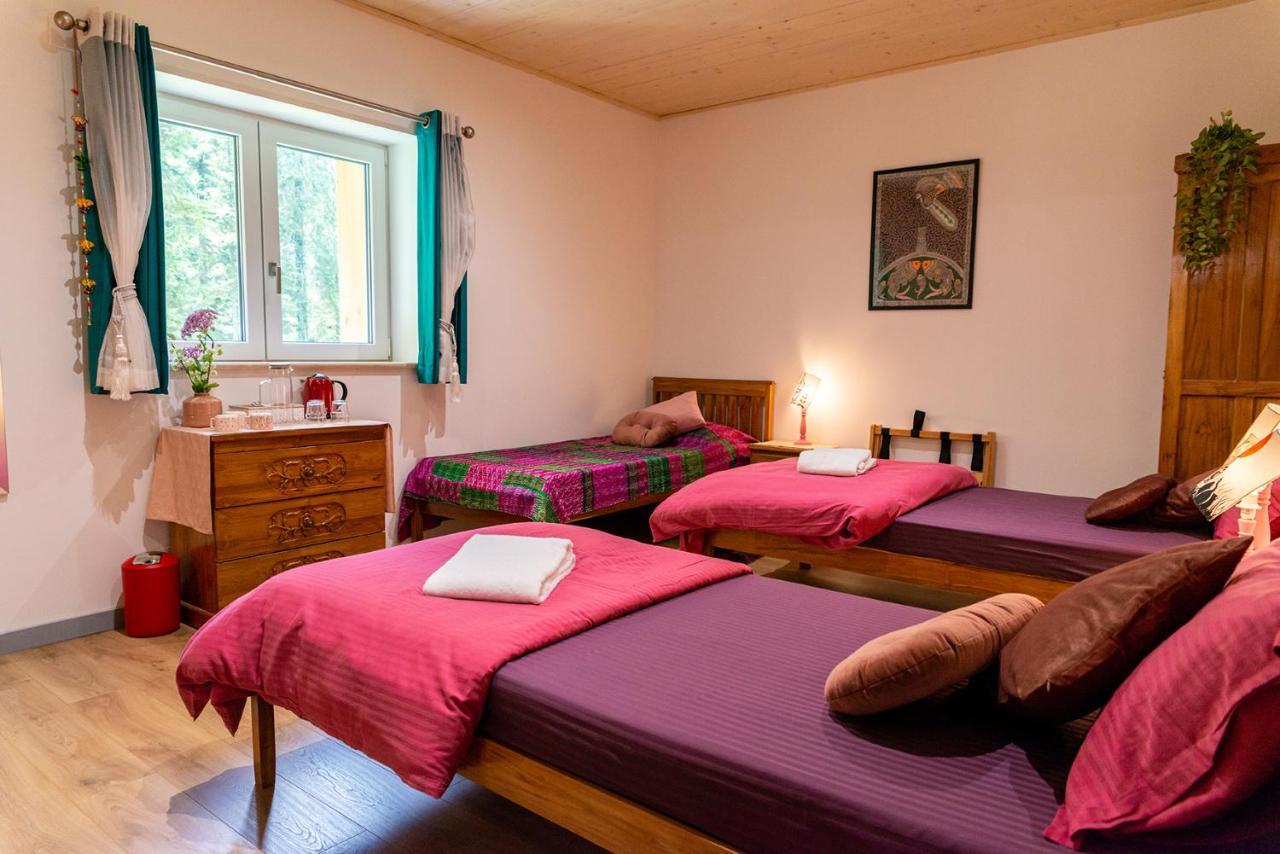 Sanskriti Hotell Scionzier Exteriör bild