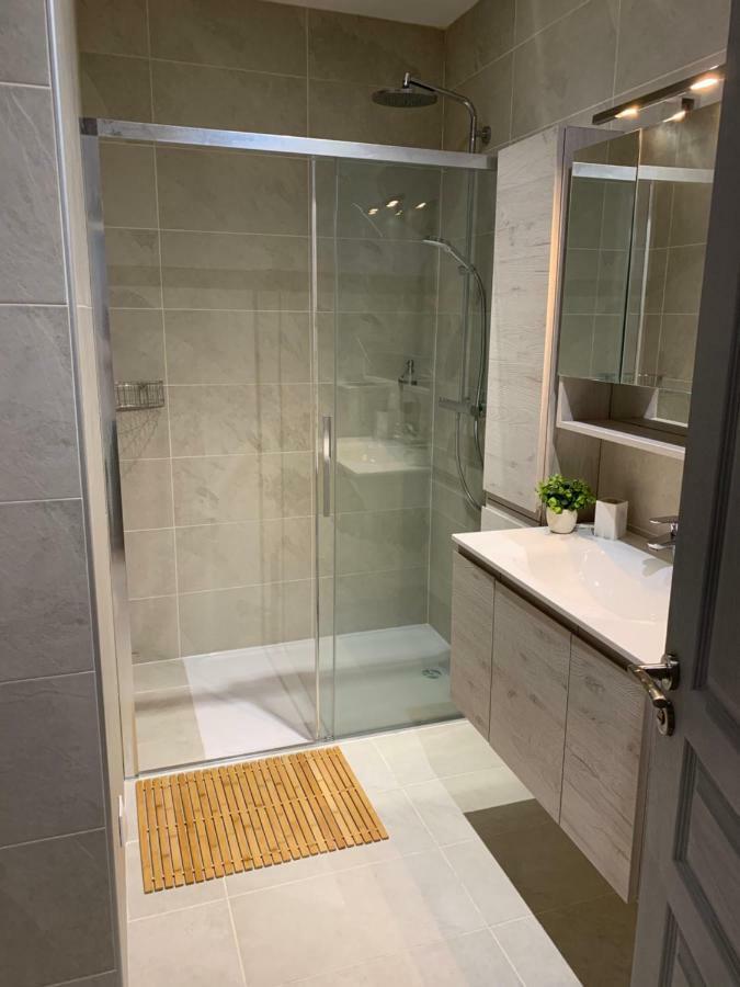 Sanskriti Hotell Scionzier Exteriör bild