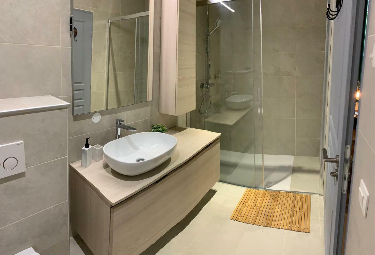 Sanskriti Hotell Scionzier Exteriör bild